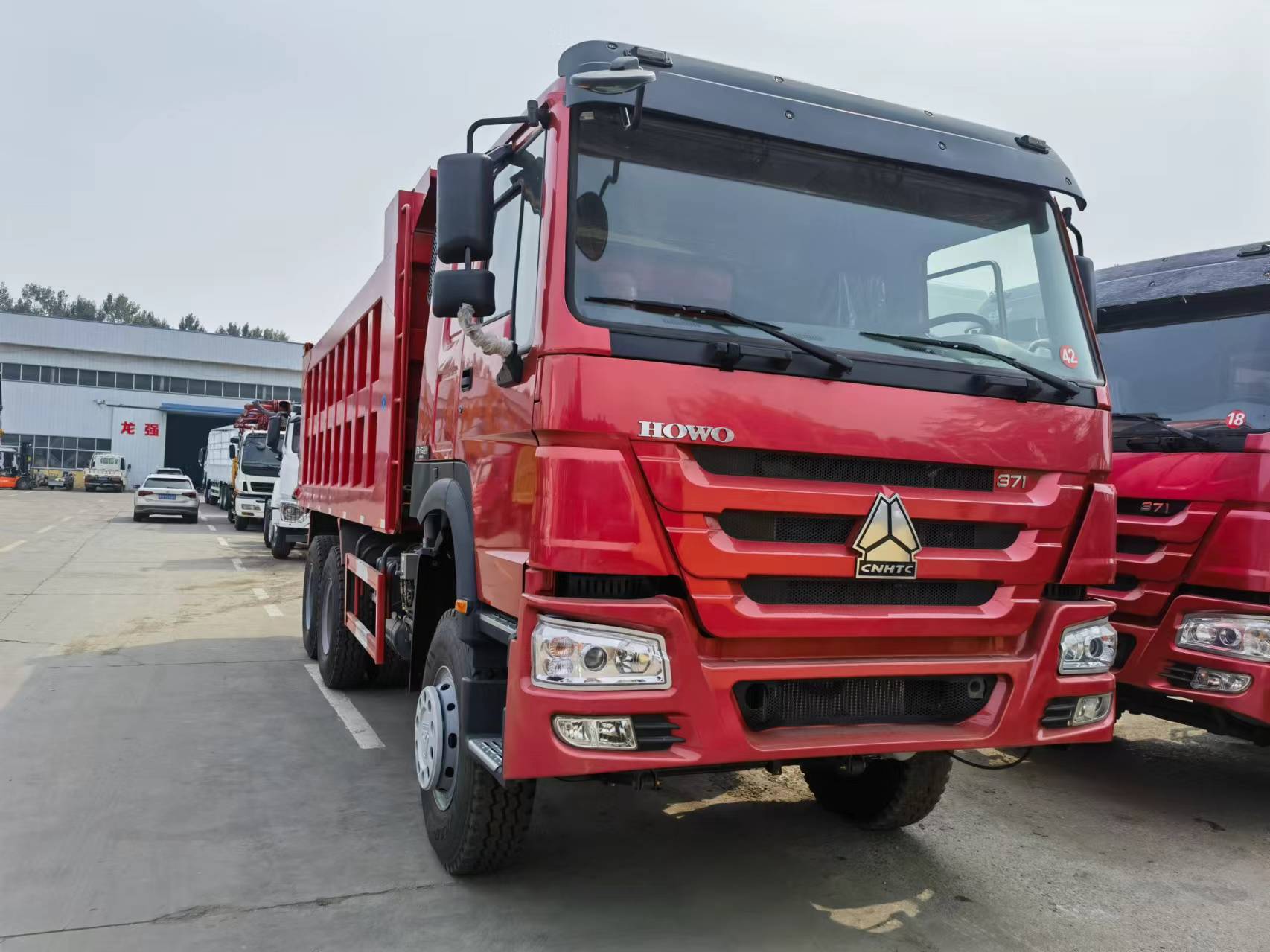 Sinotruk HOWO 371 6*4 Dump truck - Istovarivač: slika 3 Sinotruk HOWO 371 6*4 Dump truck - Istovarivač: slika 3