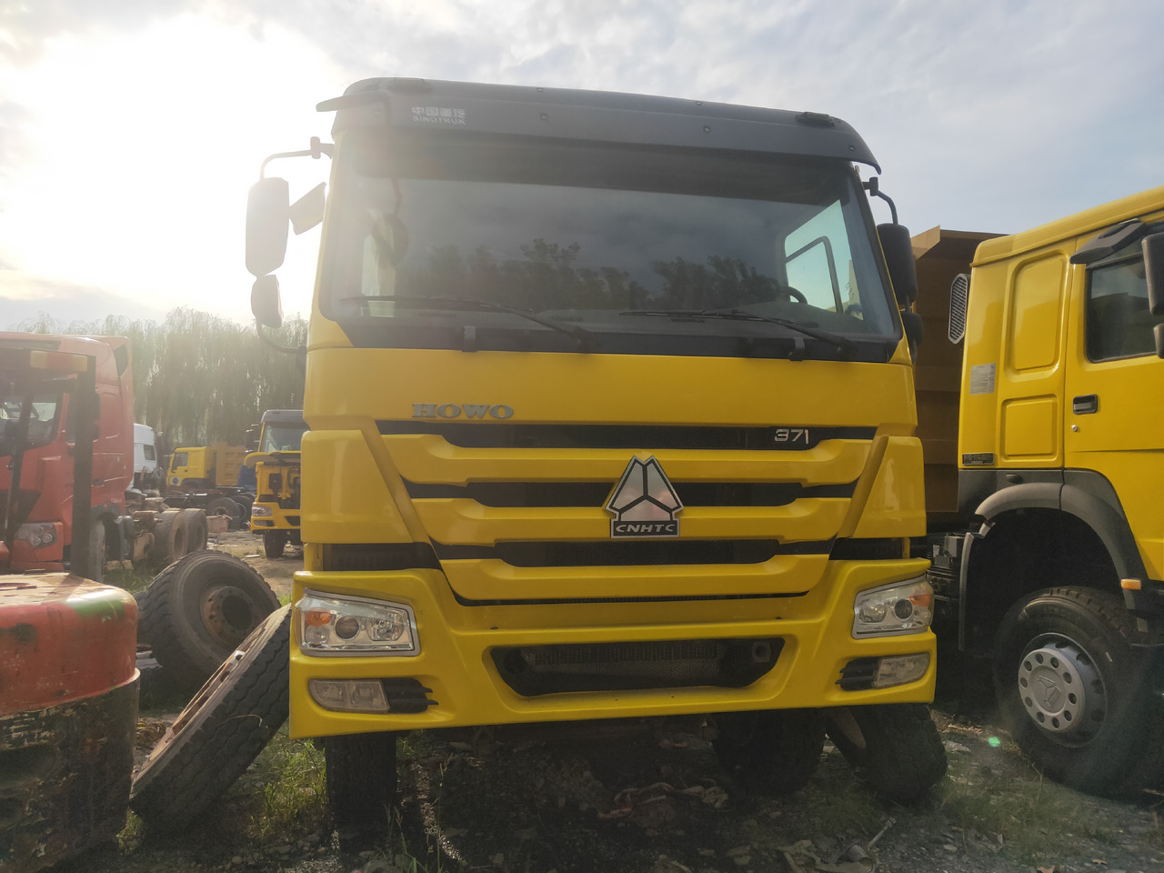 Sinotruk HOWO 371 6*4 Dump truck - Istovarivač: slika 4 Sinotruk HOWO 371 6*4 Dump truck - Istovarivač: slika 4