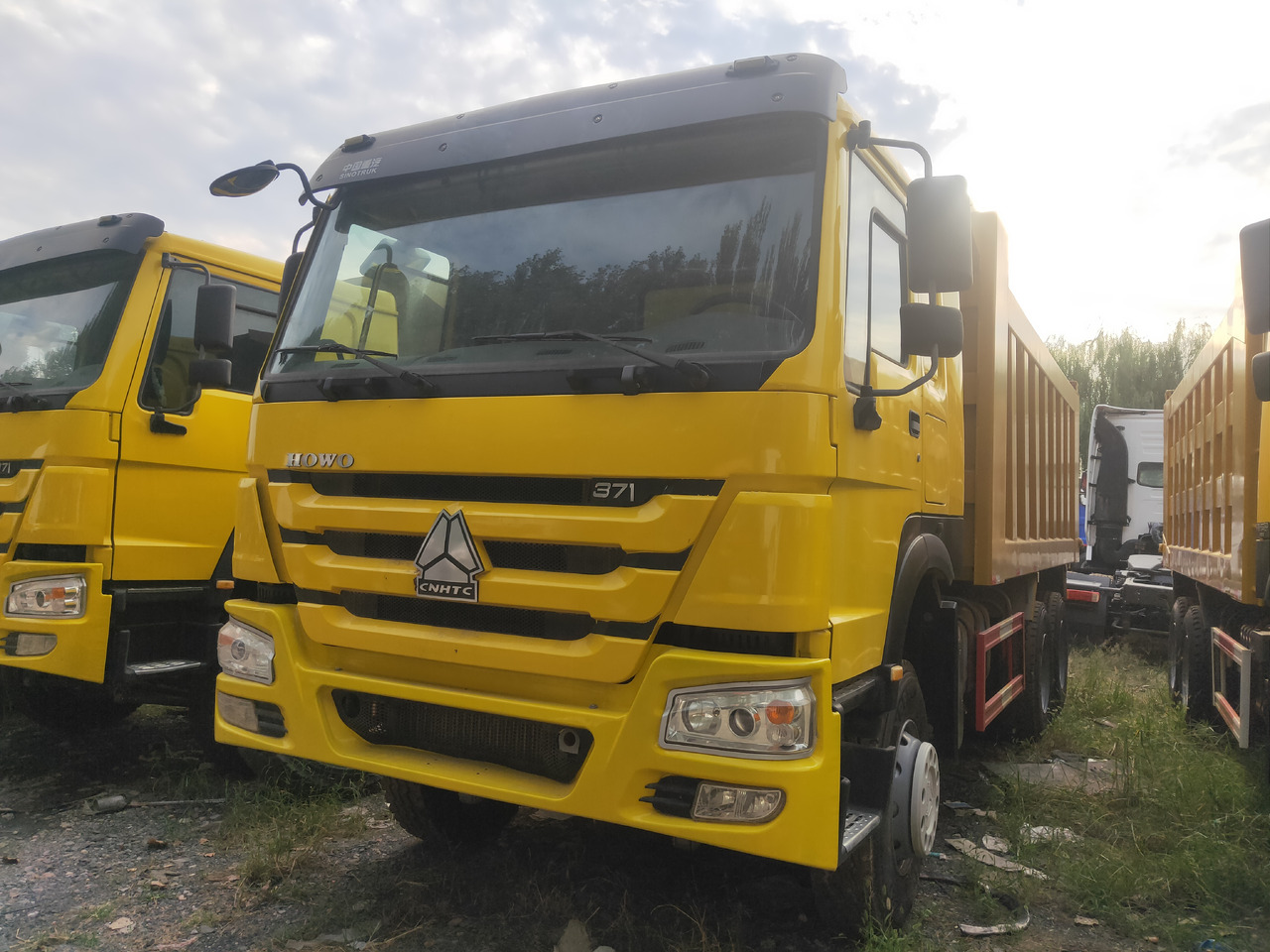 Sinotruk HOWO 371 6*4 Dump truck - Istovarivač: slika 1 Sinotruk HOWO 371 6*4 Dump truck - Istovarivač: slika 1