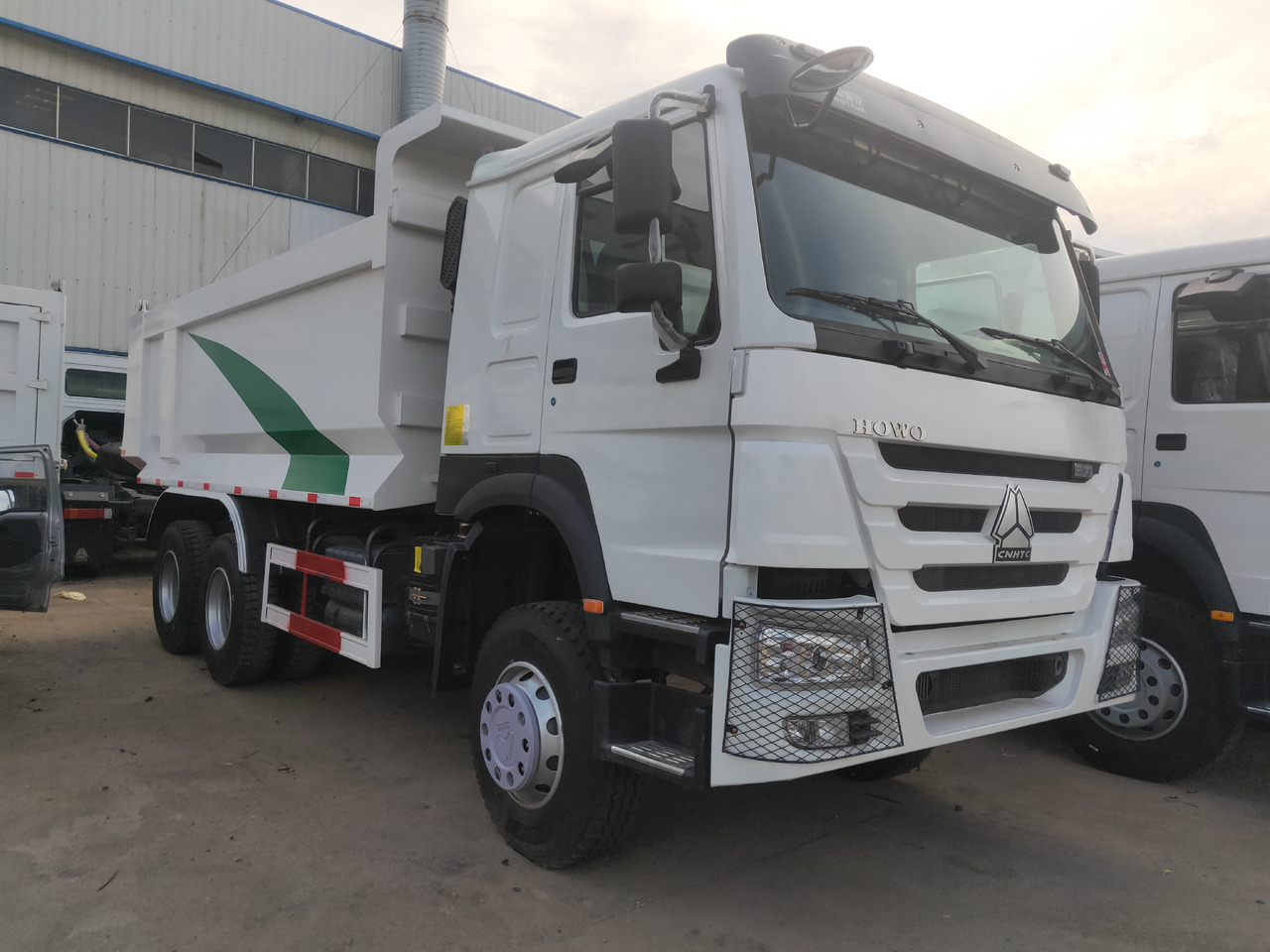 Sinotruk HOWO 371 6*4 Dump truck - Istovarivač: slika 1 Sinotruk HOWO 371 6*4 Dump truck - Istovarivač: slika 1