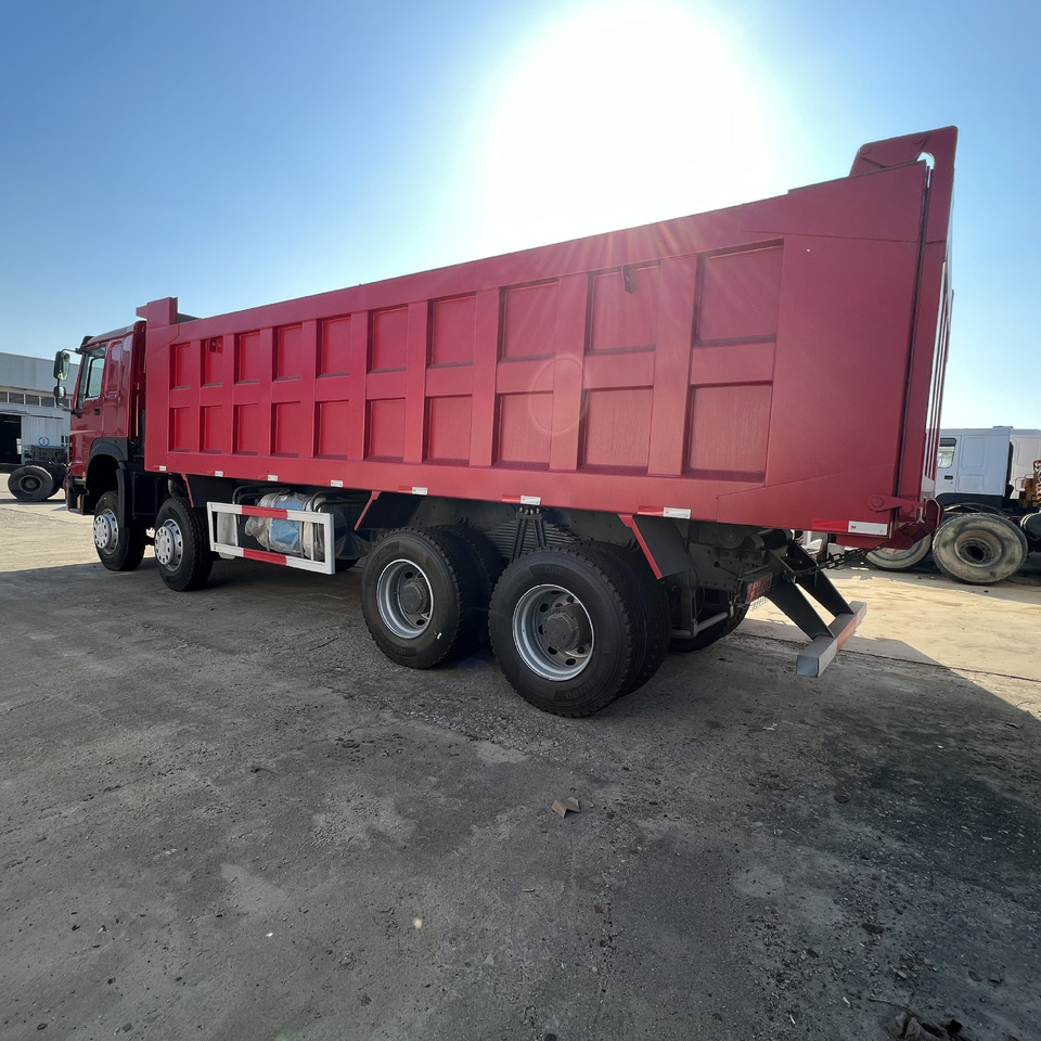 Sinotruk HOWO 371 8*4 Dump truck - Istovarivač: slika 4 Sinotruk HOWO 371 8*4 Dump truck - Istovarivač: slika 4