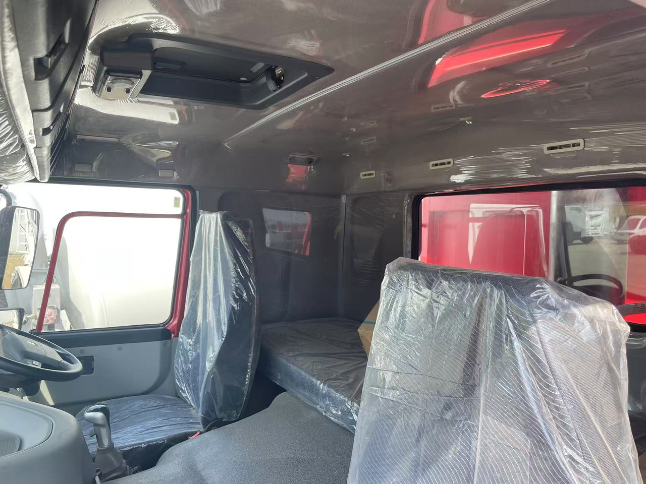 Istovarivač Sinotruk HOWO 371 8*4 Dump truck: slika 8