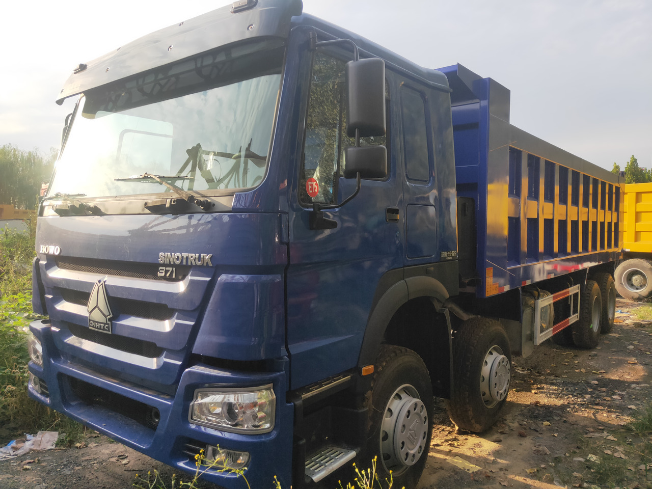 Sinotruk HOWO 371 8*4 Dump truck - Istovarivač: slika 1 Sinotruk HOWO 371 8*4 Dump truck - Istovarivač: slika 1