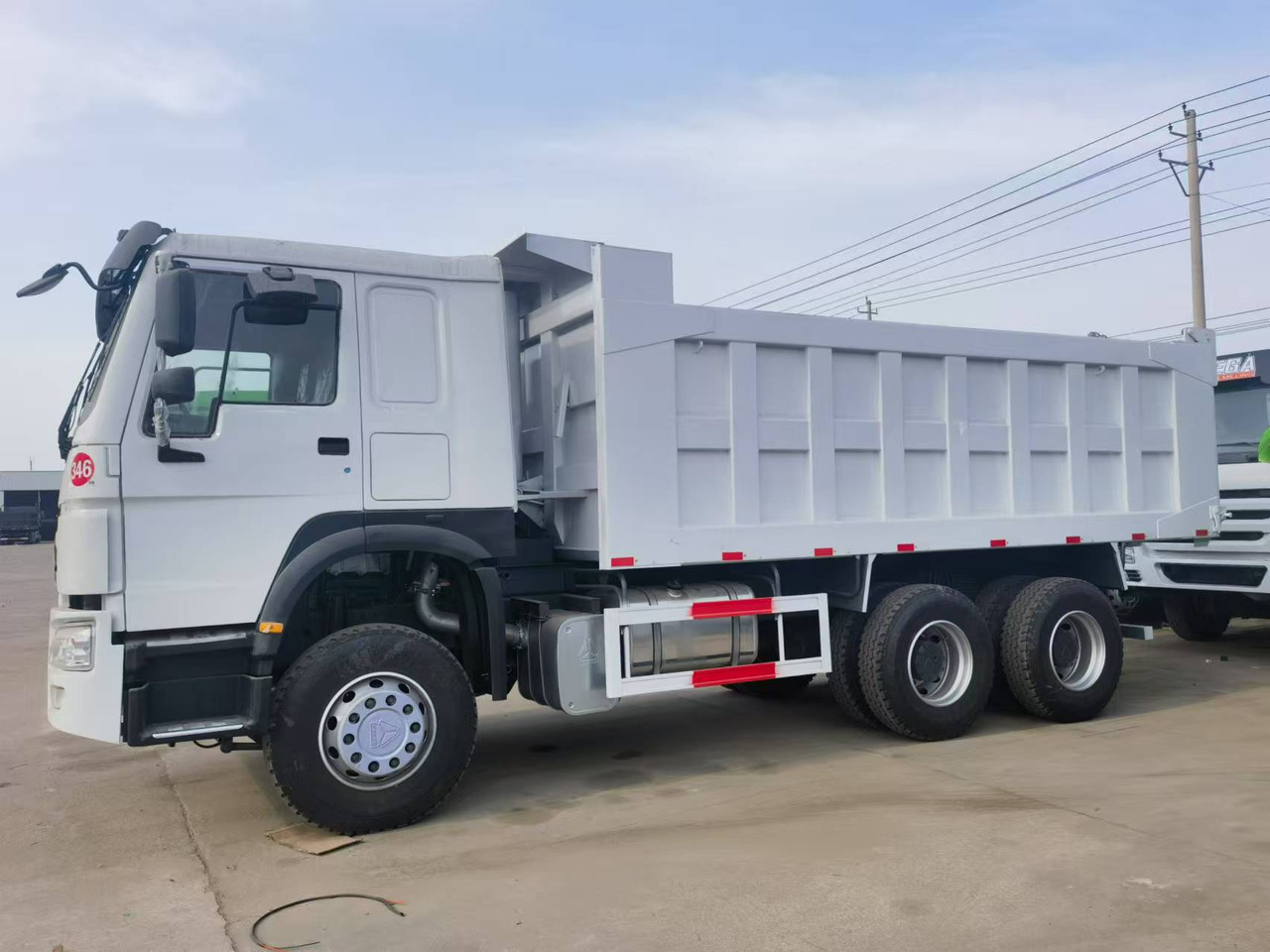 Sinotruk HOWO 371 Dump truck - Istovarivač: slika 4 Sinotruk HOWO 371 Dump truck - Istovarivač: slika 4