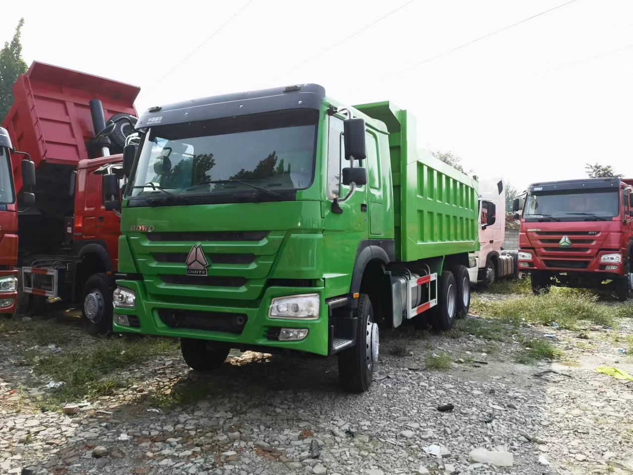 Sinotruk HOWO 6*4 Dump truck - Istovarivač: slika 1 Sinotruk HOWO 6*4 Dump truck - Istovarivač: slika 1