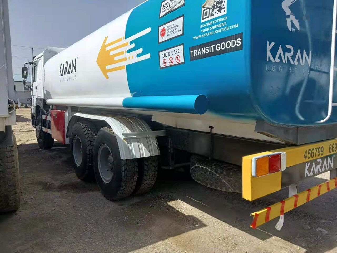 Sinotruk HOWO 6*4 Fuel Tank Truck - Kamion cisterna: slika 4 Sinotruk HOWO 6*4 Fuel Tank Truck - Kamion cisterna: slika 4