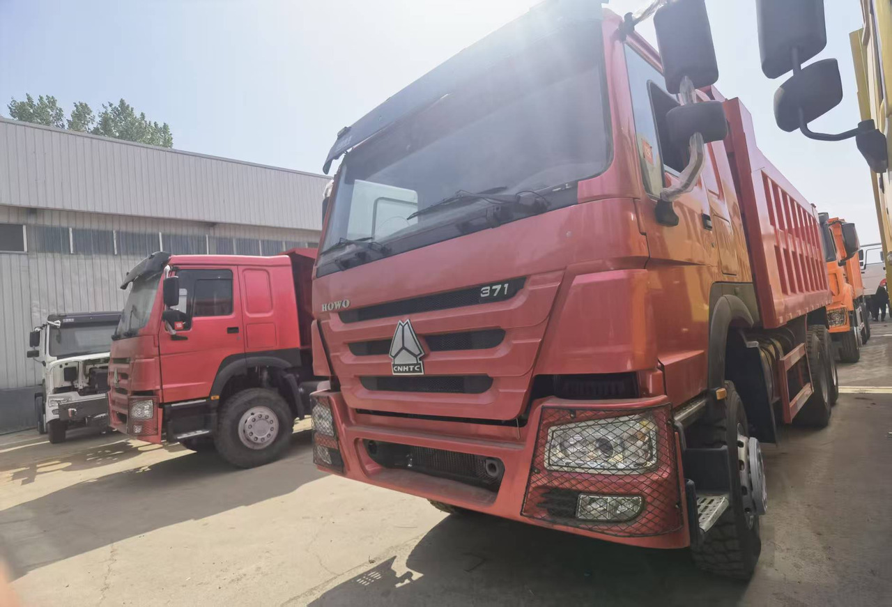 Sinotruk HOWO371Dump truck - Istovarivač: slika 1 Sinotruk HOWO371Dump truck - Istovarivač: slika 1