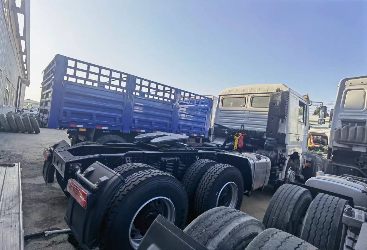 Shacman F3000 6*4 Tractor - Tegljač: slika 3 Shacman F3000 6*4 Tractor - Tegljač: slika 3