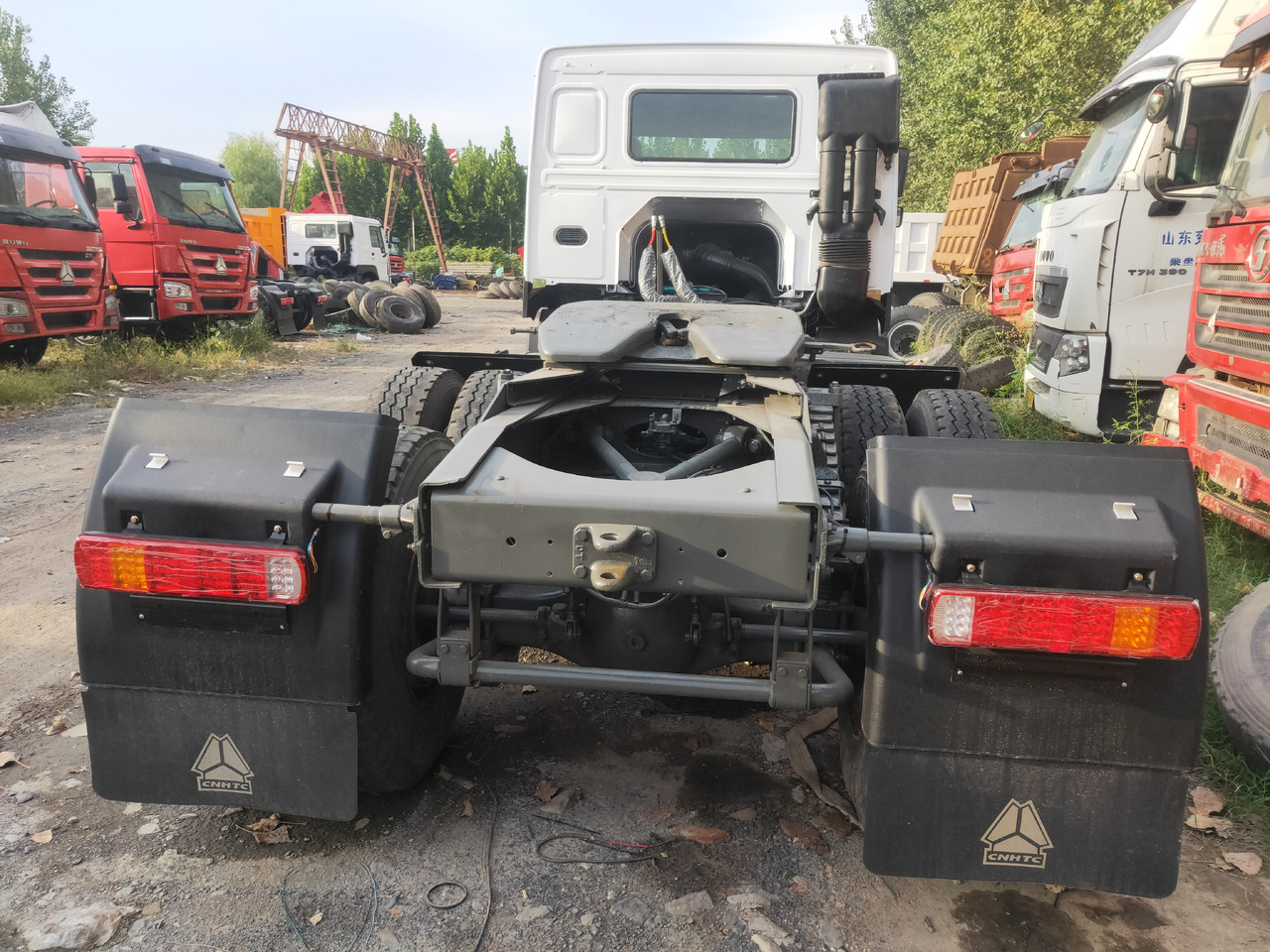 Tegljač Sinotruk HOWO 371 6*4 Tractor: slika 8