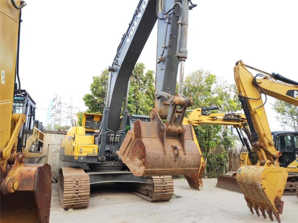 Volvo EC 380 D L - Bager guseničar: slika 2 Volvo EC 380 D L - Bager guseničar: slika 2