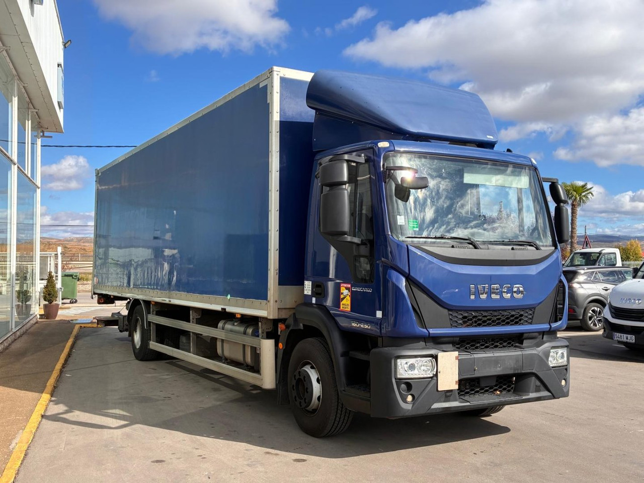 Caja cerrada IVECO Eurocargo ML 160 E25 - Kamion sa zatvorenim sandukom: slika 3 Caja cerrada IVECO Eurocargo ML 160 E25 - Kamion sa zatvorenim sandukom: slika 3