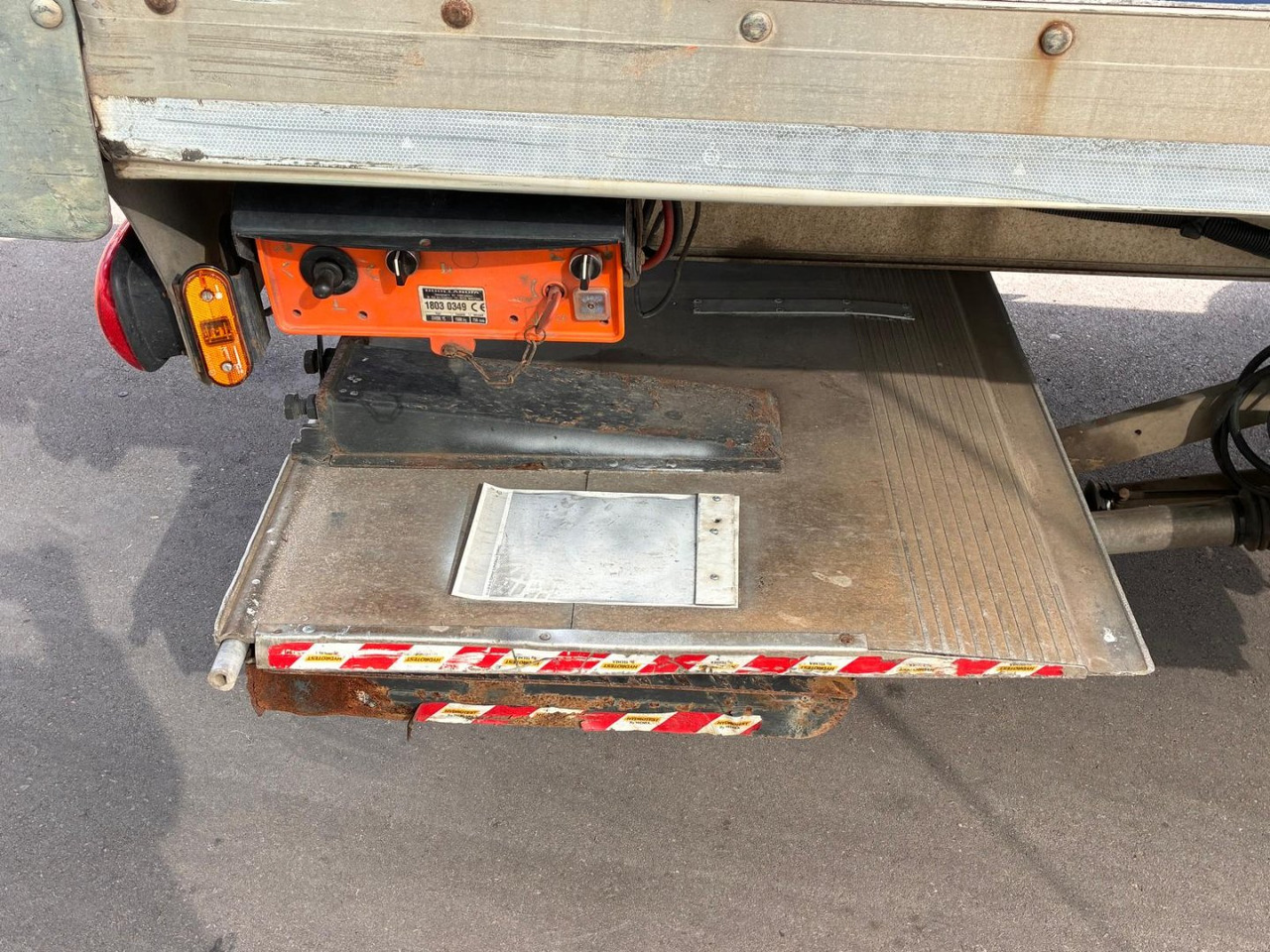 Caja cerrada IVECO Eurocargo ML 160 E25 - Kamion sa zatvorenim sandukom: slika 5 Caja cerrada IVECO Eurocargo ML 160 E25 - Kamion sa zatvorenim sandukom: slika 5