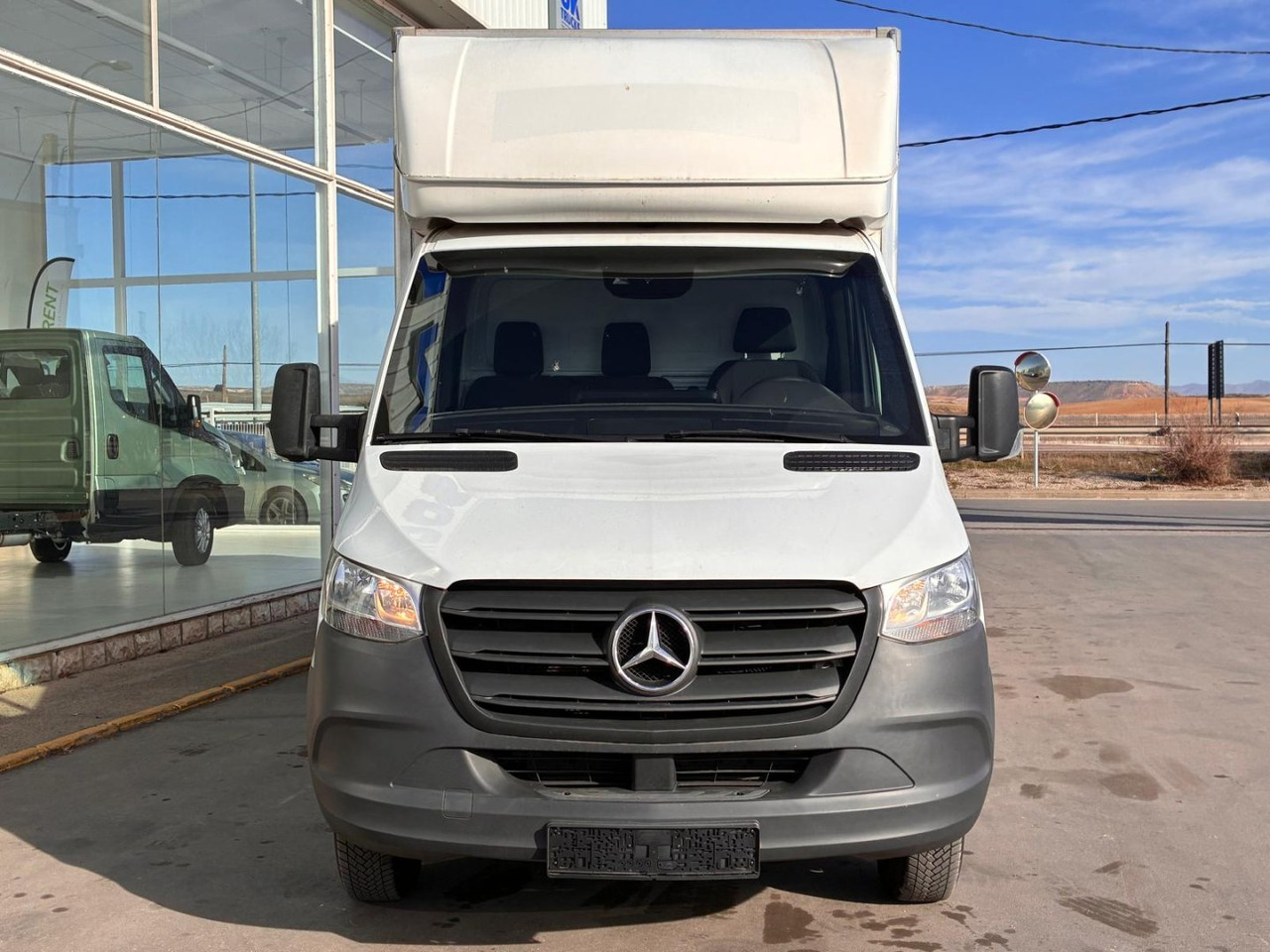 Caja cerrada Mercedes Sprinter 514 20m3 con puertas traseras - Dostavno vozilo sa zatvorenim sandukom: slika 2 Caja cerrada Mercedes Sprinter 514 20m3 con puertas traseras - Dostavno vozilo sa zatvorenim sandukom: slika 2
