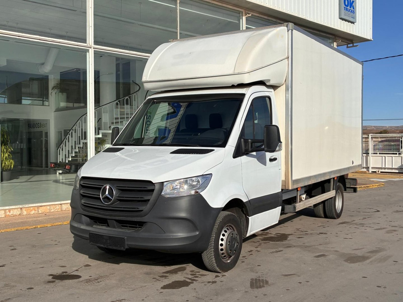 Caja cerrada Mercedes Sprinter 514 20m3 con puertas traseras - Dostavno vozilo sa zatvorenim sandukom: slika 1 Caja cerrada Mercedes Sprinter 514 20m3 con puertas traseras - Dostavno vozilo sa zatvorenim sandukom: slika 1
