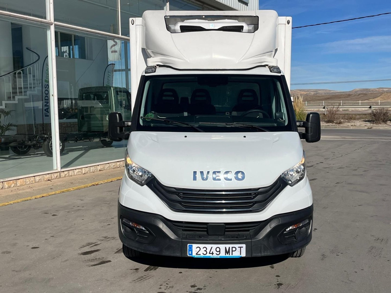Frigorífico IVECO 35C16 3.0 FRIGORIFICA - Dostavno vozilo hladnjača: slika 2 Frigorífico IVECO 35C16 3.0 FRIGORIFICA - Dostavno vozilo hladnjača: slika 2