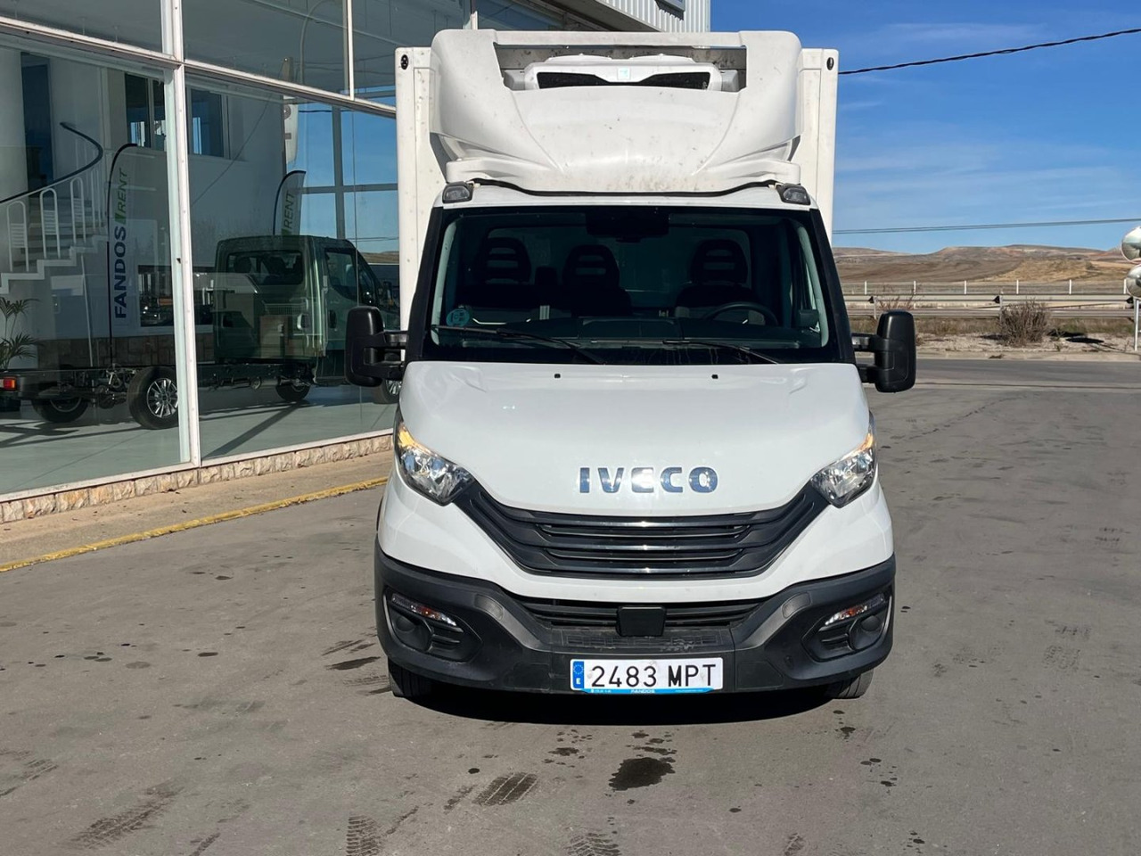 Frigorífico IVECO 35C16 3.0 FRIGORIFICA - Dostavno vozilo hladnjača: slika 2 Frigorífico IVECO 35C16 3.0 FRIGORIFICA - Dostavno vozilo hladnjača: slika 2
