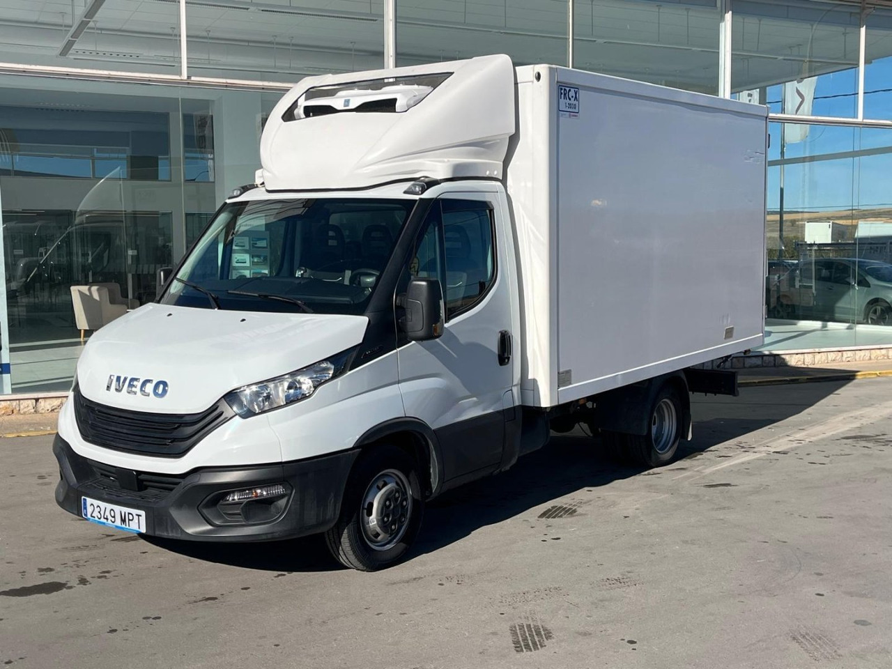 Frigorífico IVECO 35C16 3.0 FRIGORIFICA - Dostavno vozilo hladnjača: slika 1 Frigorífico IVECO 35C16 3.0 FRIGORIFICA - Dostavno vozilo hladnjača: slika 1