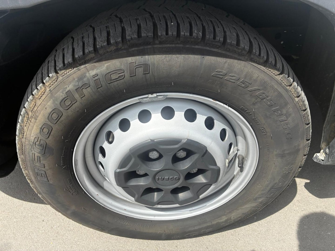 Lizing Furgón IVECO 35S14 V 12m3 Furgón IVECO 35S14 V 12m3: slika 14 Lizing Furgón IVECO 35S14 V 12m3 Furgón IVECO 35S14 V 12m3: slika 14