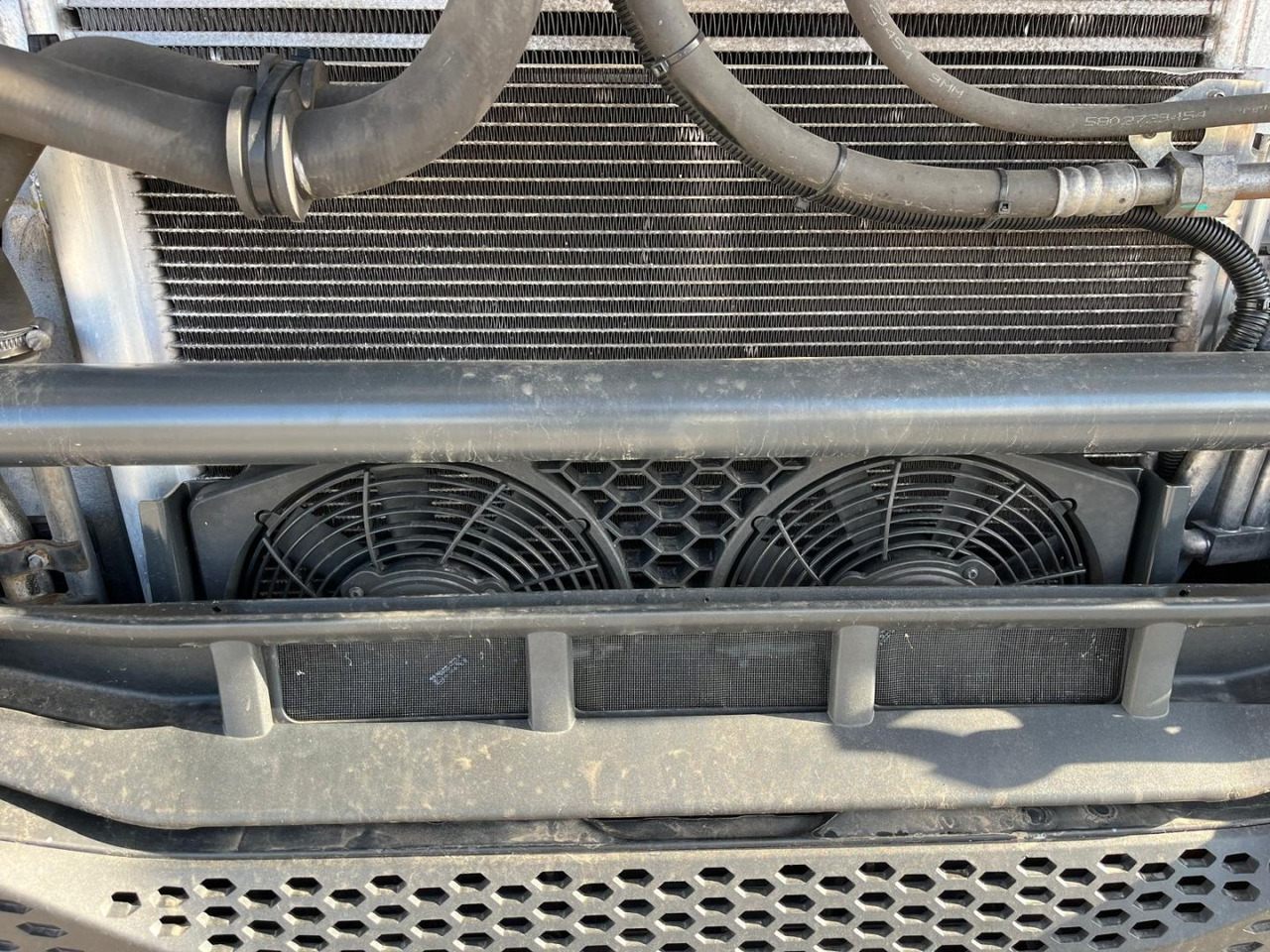 Cabeza Tractora IVECO 460 AUTOMATICO CON INTARDER - Tegljač: slika 5 Cabeza Tractora IVECO 460 AUTOMATICO CON INTARDER - Tegljač: slika 5