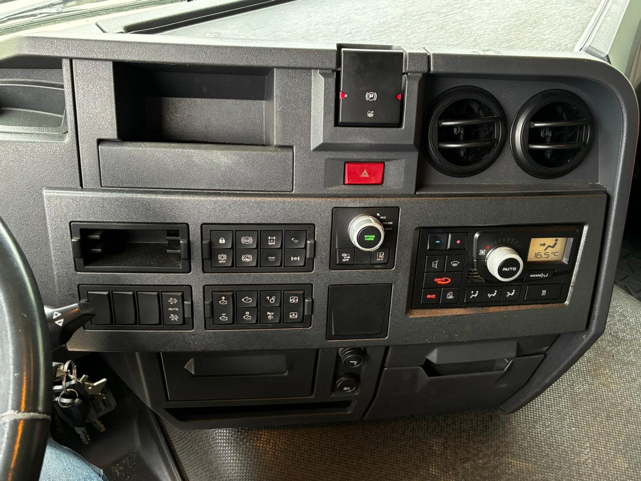 Lizing  Cabeza Tractora Renault T480 AUTOMATICA INTARDER Cabeza Tractora Renault T480 AUTOMATICA INTARDER: slika 10