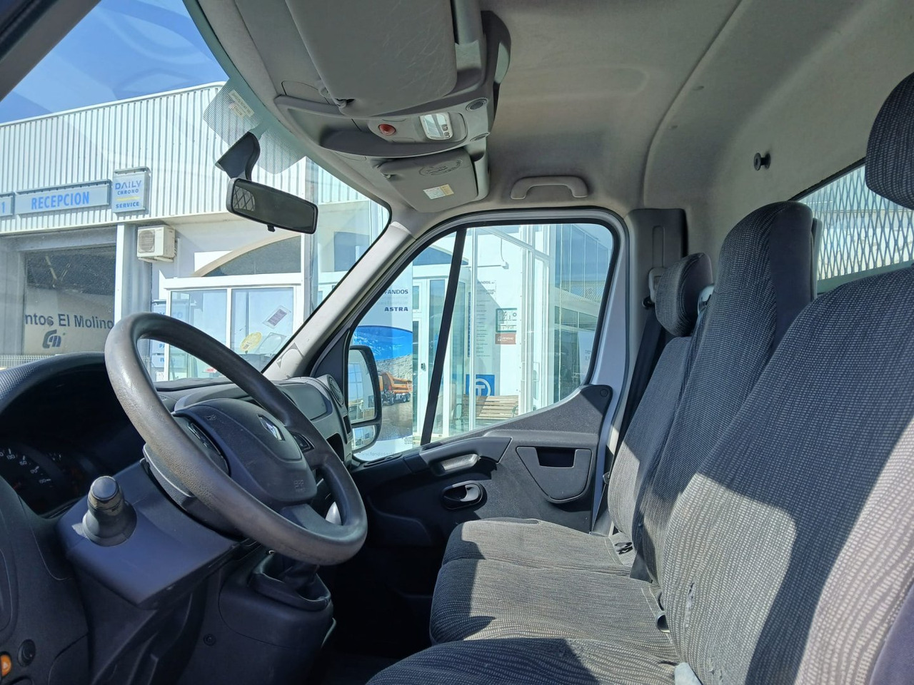 Volquete/Dumper Renault MASTER R3500 L3 2.3 - Dostavno vozilo kiper: slika 4 Volquete/Dumper Renault MASTER R3500 L3 2.3 - Dostavno vozilo kiper: slika 4