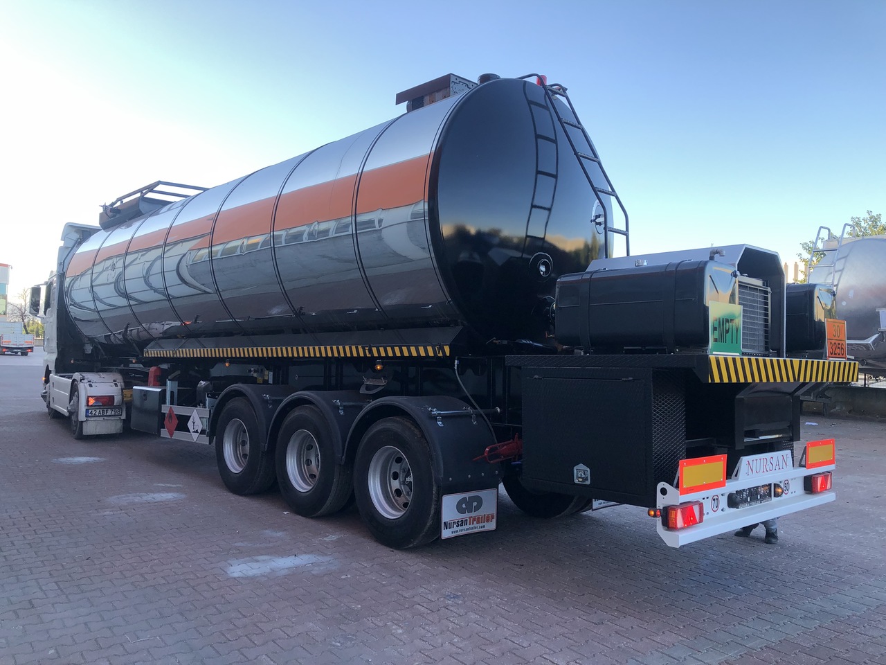 Novu Poluprikolica cisterna za prevoz bitumena NURSAN ASPHALT INSULATED BITUMEN TANKER: slika 11 Novu Poluprikolica cisterna za prevoz bitumena NURSAN ASPHALT INSULATED BITUMEN TANKER: slika 11