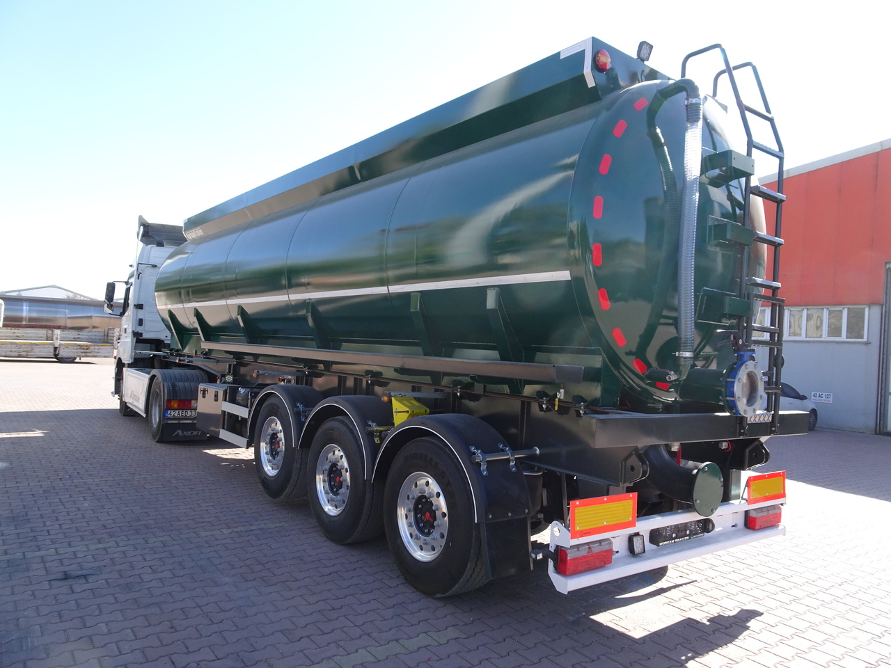 NURSAN Slurry Tanker - Poluprikolica cisterna: slika 2 NURSAN Slurry Tanker - Poluprikolica cisterna: slika 2
