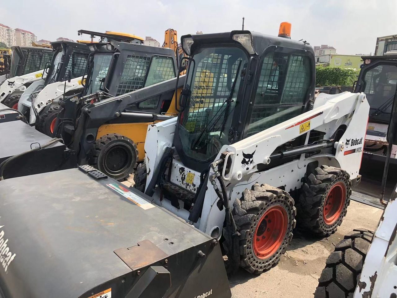 BOBCAT S550 - Mini utovarivač: slika 2 BOBCAT S550 - Mini utovarivač: slika 2