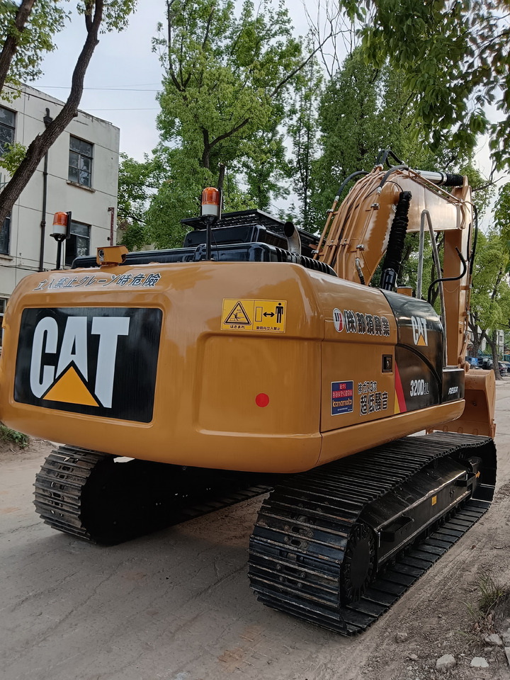 CATERPILLAR 320 D2 L CAT 320D2 L - Bager guseničar: slika 4 CATERPILLAR 320 D2 L CAT 320D2 L - Bager guseničar: slika 4