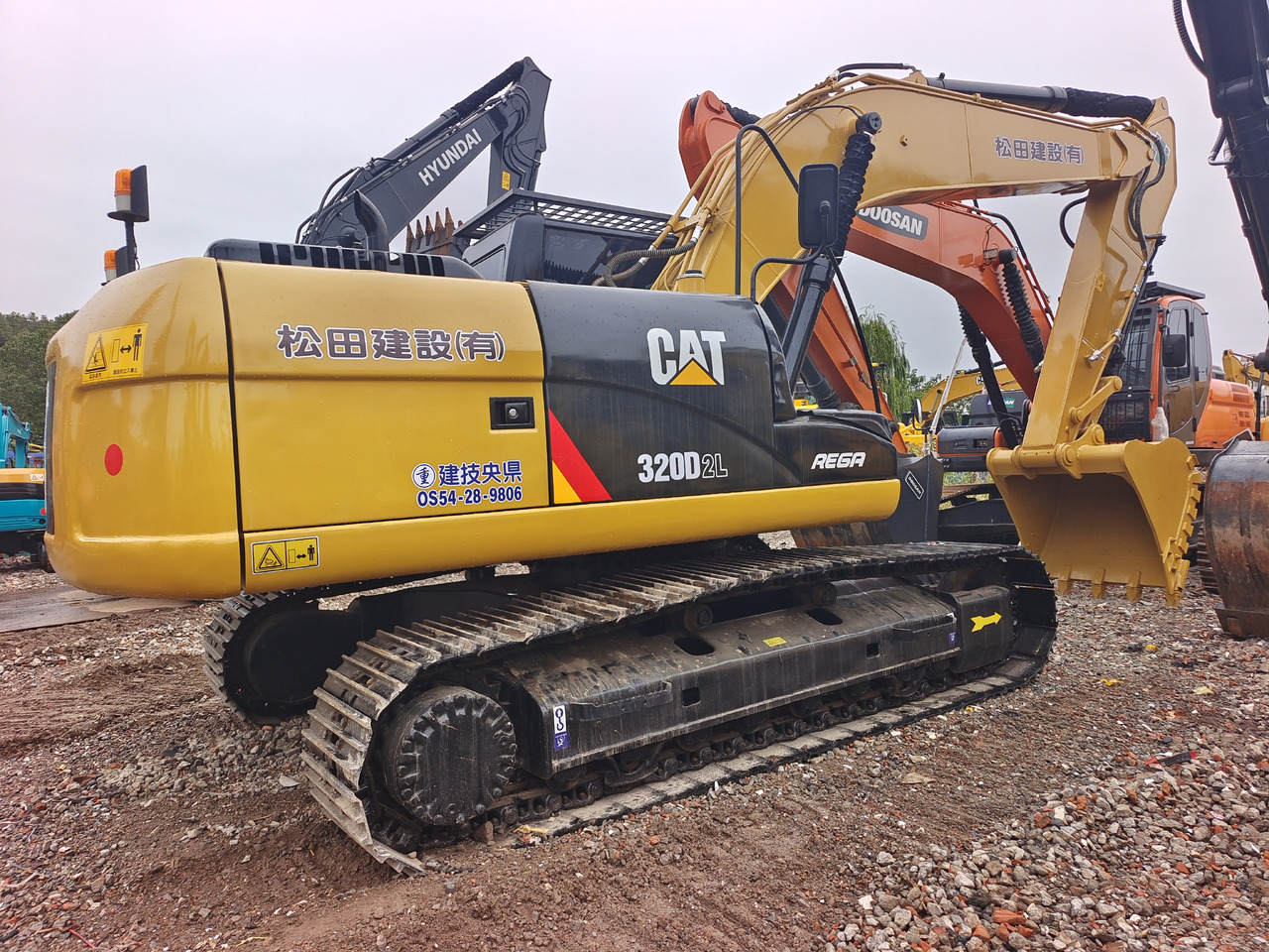 CATERPILLAR 320D2L CAT 320 D 2 L 320GC 330GC - Bager guseničar: slika 1 CATERPILLAR 320D2L CAT 320 D 2 L 320GC 330GC - Bager guseničar: slika 1