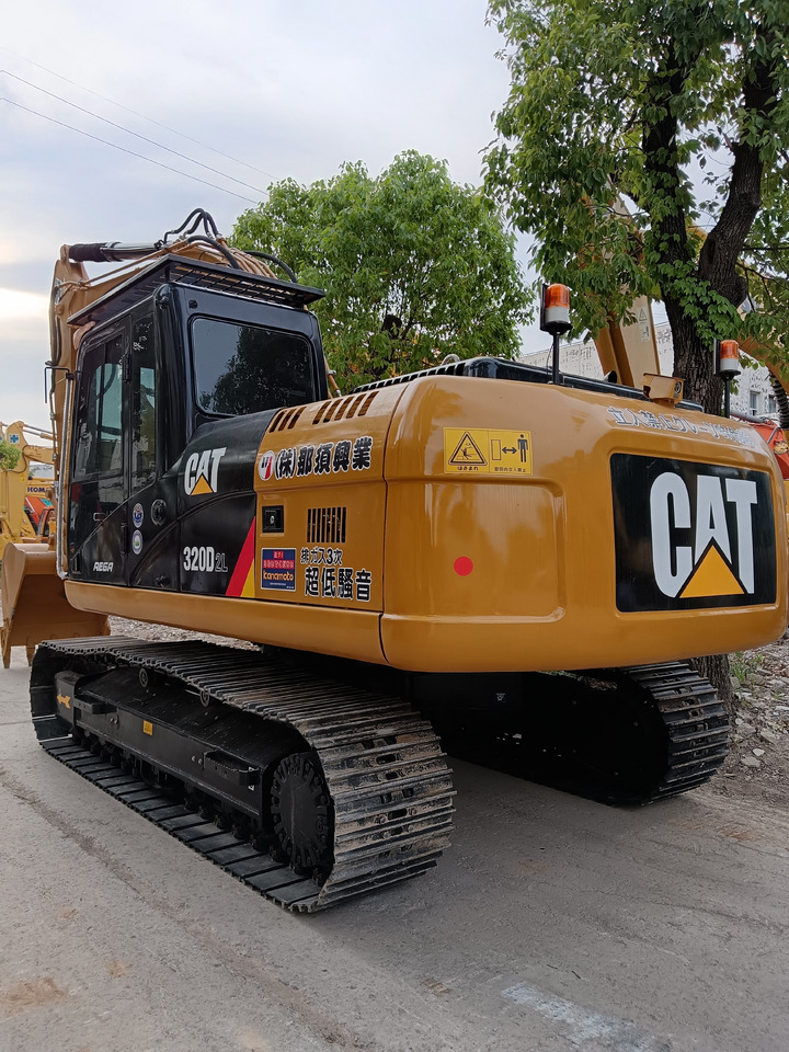 CATERPILLAR 320D2L CAT 320 D2 L 320GC - Bager guseničar: slika 2 CATERPILLAR 320D2L CAT 320 D2 L 320GC - Bager guseničar: slika 2