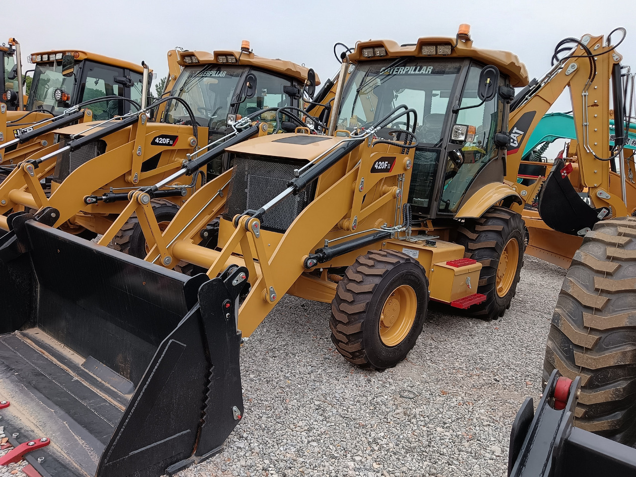 CATERPILLAR 420FⅡ CAT 2025 YEAR BRAND NEW - Bager utovarivač: slika 1 CATERPILLAR 420FⅡ CAT 2025 YEAR BRAND NEW - Bager utovarivač: slika 1