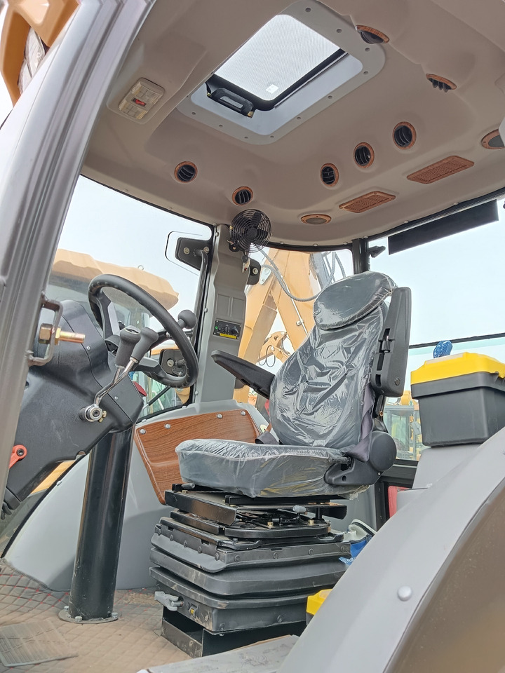 Novu Bager utovarivač CATERPILLAR 420F2 CAT 420FⅡ: slika 8 Novu Bager utovarivač CATERPILLAR 420F2 CAT 420FⅡ: slika 8