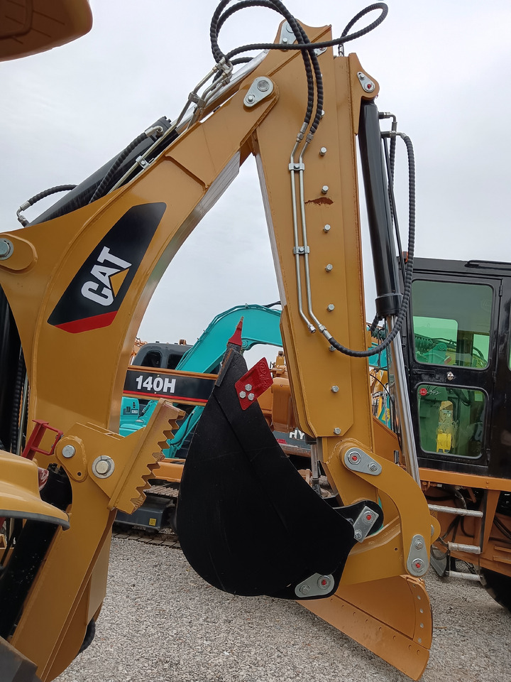 Novu Bager utovarivač CATERPILLAR 420F2 CAT 420FⅡ: slika 7 Novu Bager utovarivač CATERPILLAR 420F2 CAT 420FⅡ: slika 7