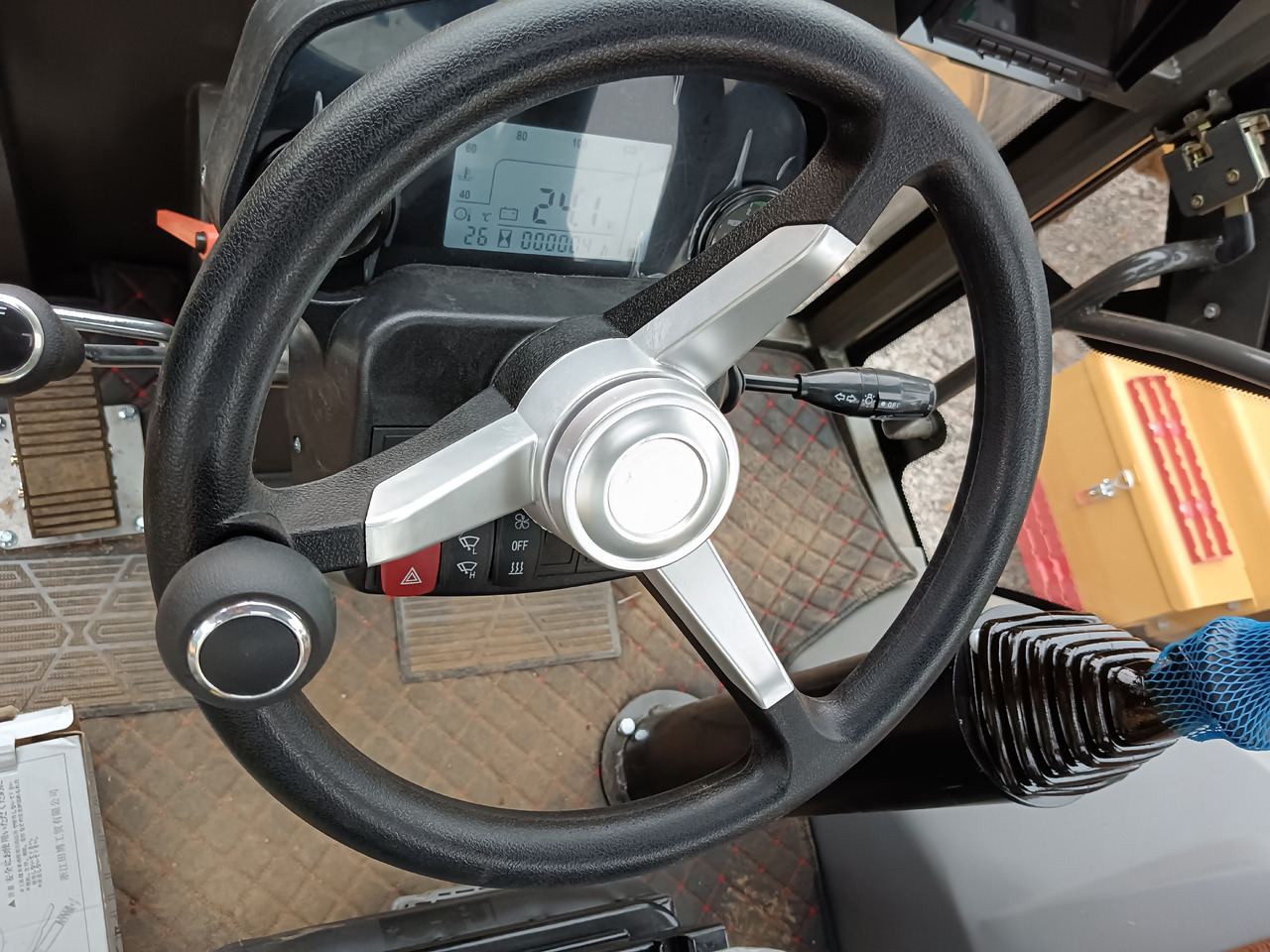 Novu Bager utovarivač CATERPILLAR 420F2 CAT 420FⅡ: slika 19 Novu Bager utovarivač CATERPILLAR 420F2 CAT 420FⅡ: slika 19