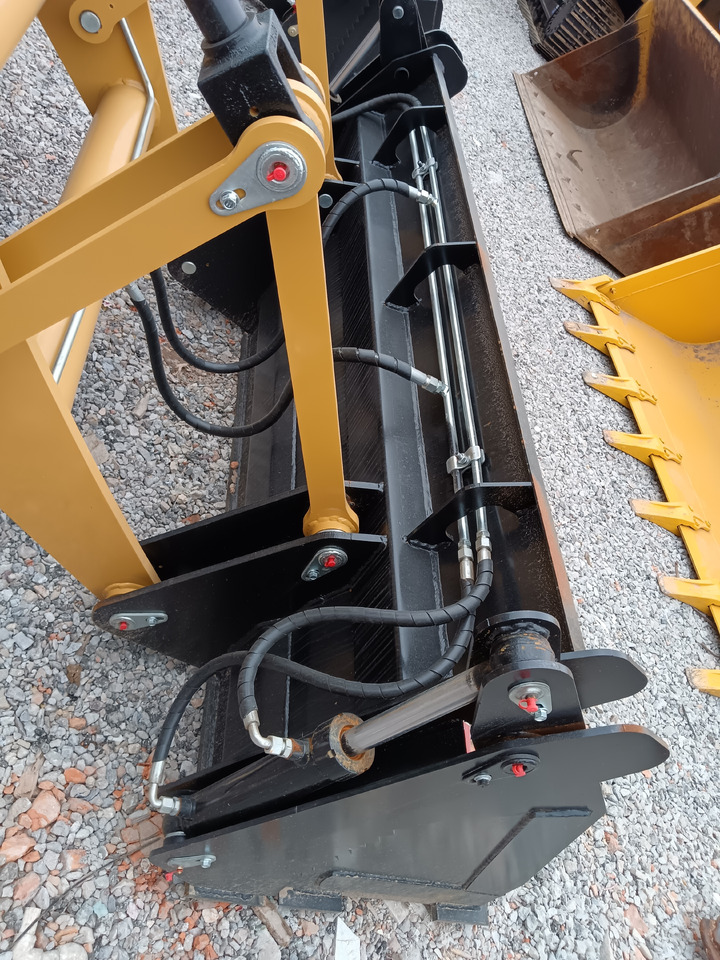 Novu Bager utovarivač CATERPILLAR 420F2 CAT 420FⅡ: slika 17 Novu Bager utovarivač CATERPILLAR 420F2 CAT 420FⅡ: slika 17