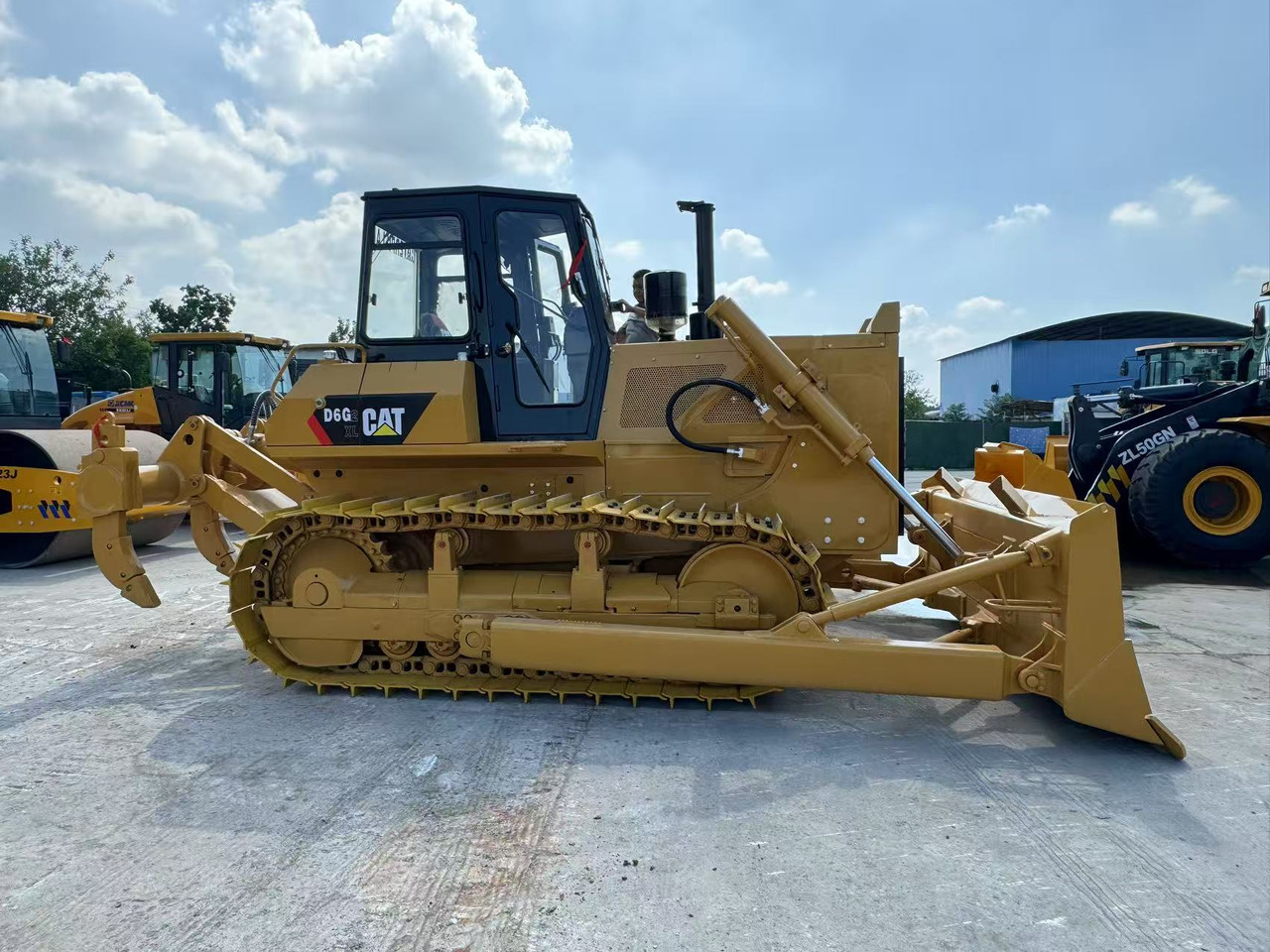 CATERPILLAR D6G CAT D7G D6R D5 D8R D8T - Buldožer: slika 3 CATERPILLAR D6G CAT D7G D6R D5 D8R D8T - Buldožer: slika 3
