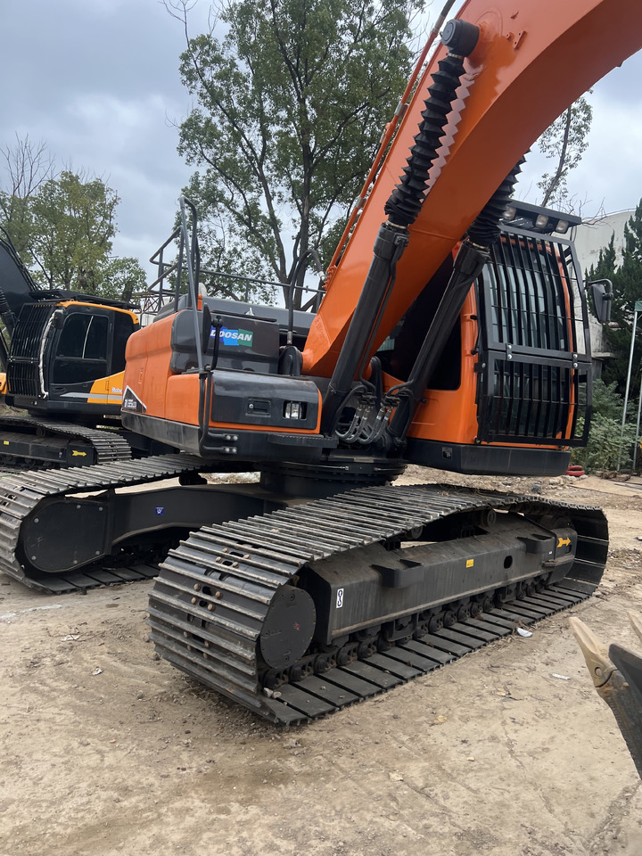 DEVELON DX225LCA - Bager guseničar: slika 3 DEVELON DX225LCA - Bager guseničar: slika 3