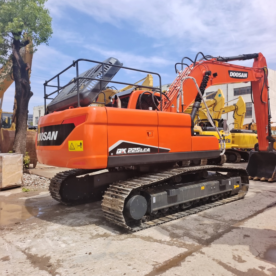 Bager guseničar DOOSAN DX225 LCA: slika 1