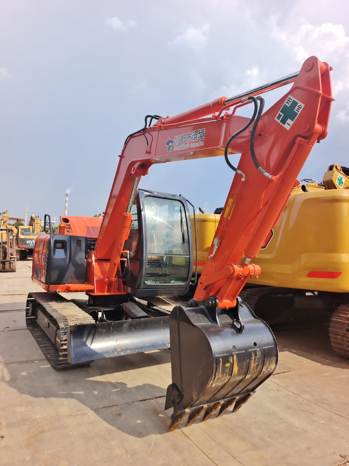 HITACHI ZX70 ZAXIS 70 - Mini bager: slika 3 HITACHI ZX70 ZAXIS 70 - Mini bager: slika 3