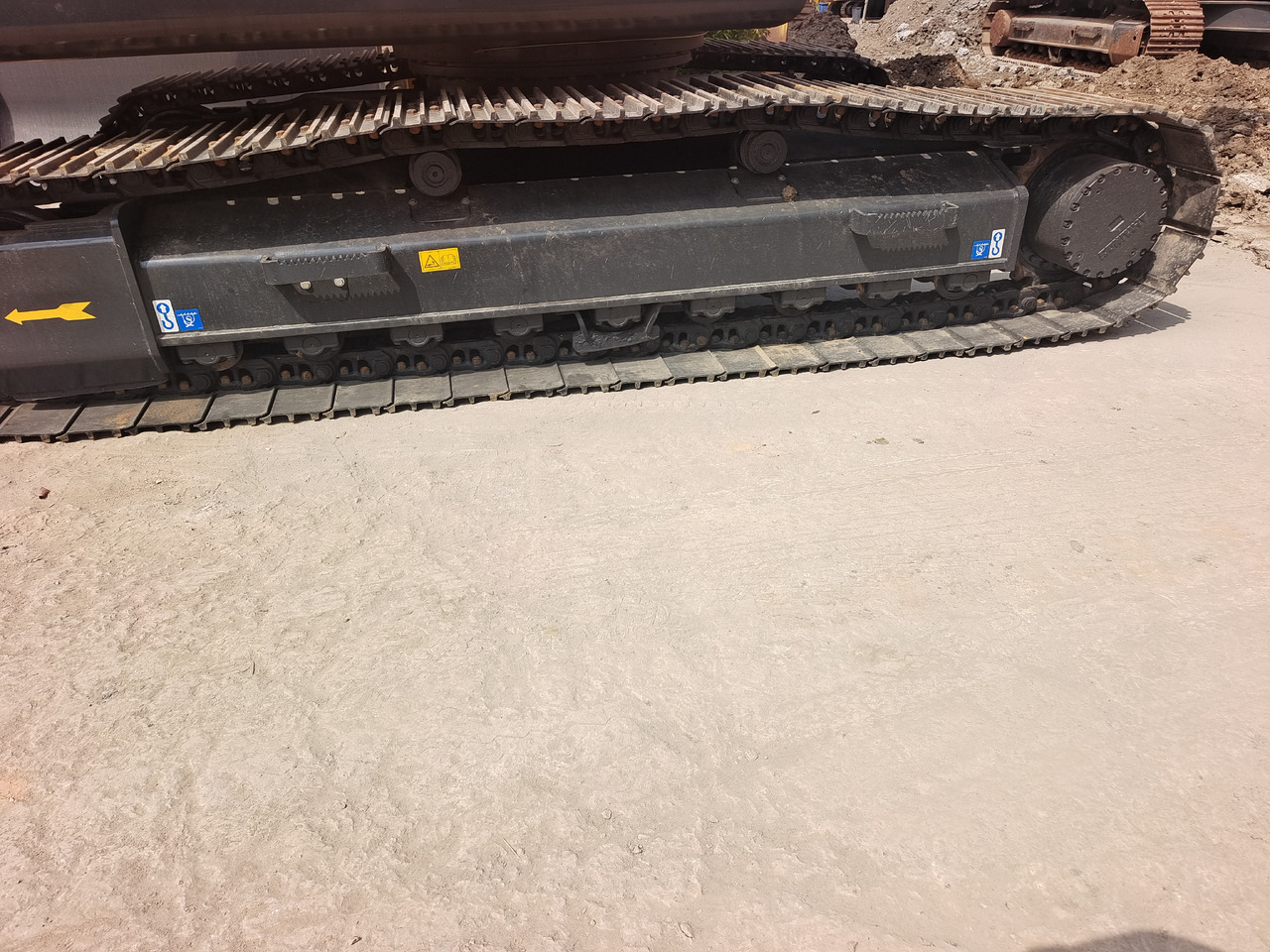 HYUNDAI 220 WITH 4 CAMERAS REVIEW REVERSE HX220HD HX225HD 220LC-9S - Bager guseničar: slika 2 HYUNDAI 220 WITH 4 CAMERAS REVIEW REVERSE HX220HD HX225HD 220LC-9S - Bager guseničar: slika 2