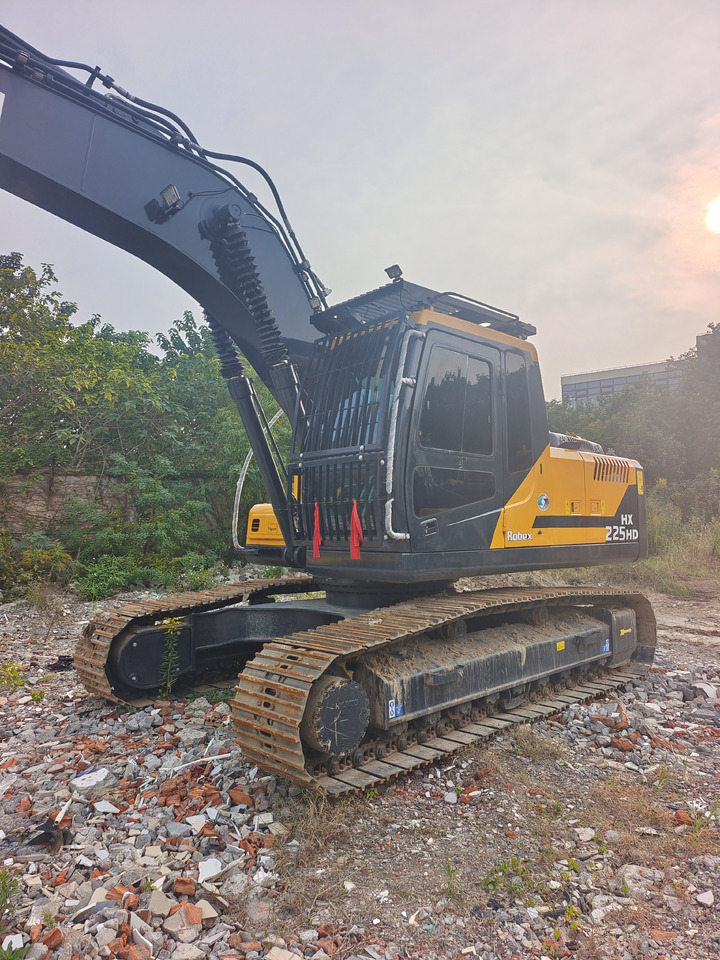 HYUNDAI HX225HD - Bager guseničar: slika 4 HYUNDAI HX225HD - Bager guseničar: slika 4