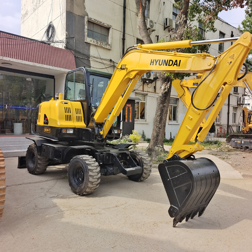 HYUNDAI R60W-7 - Bager točkaš: slika 1 HYUNDAI R60W-7 - Bager točkaš: slika 1