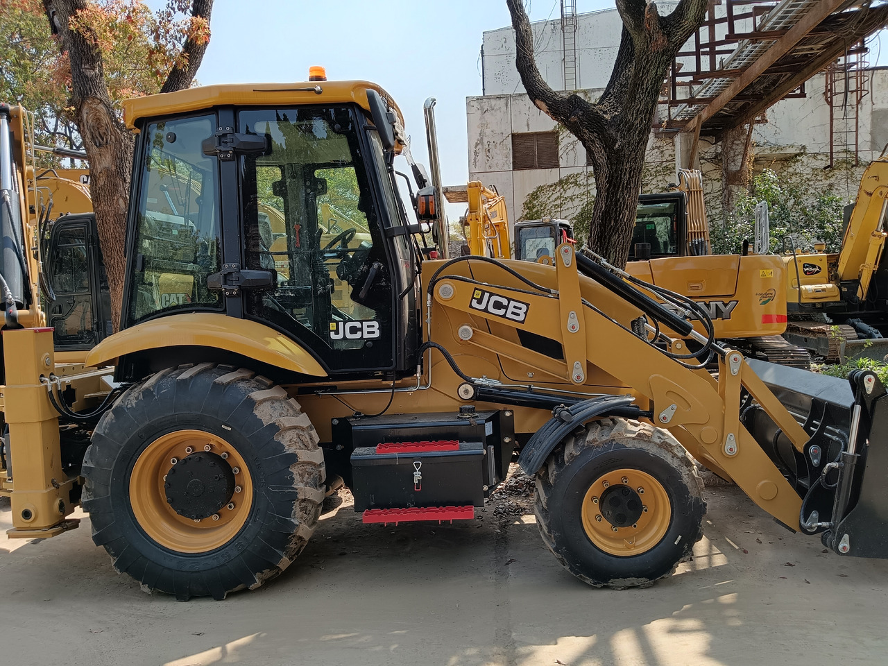 JCB 3CX 100% NEW 0 HOUR - Bager utovarivač: slika 3 JCB 3CX 100% NEW 0 HOUR - Bager utovarivač: slika 3