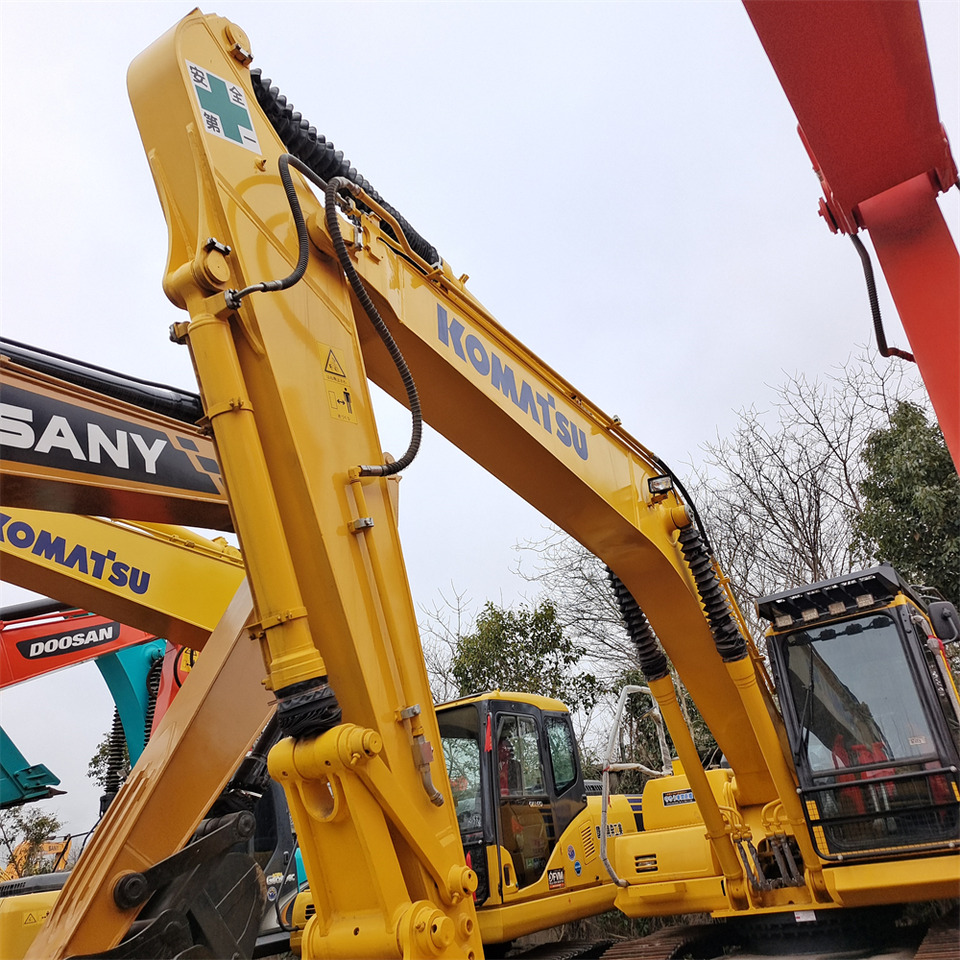 KOMATSU PC210LC-8 Komatsu PC 210 LC - 8 - Bager guseničar: slika 5 KOMATSU PC210LC-8 Komatsu PC 210 LC - 8 - Bager guseničar: slika 5