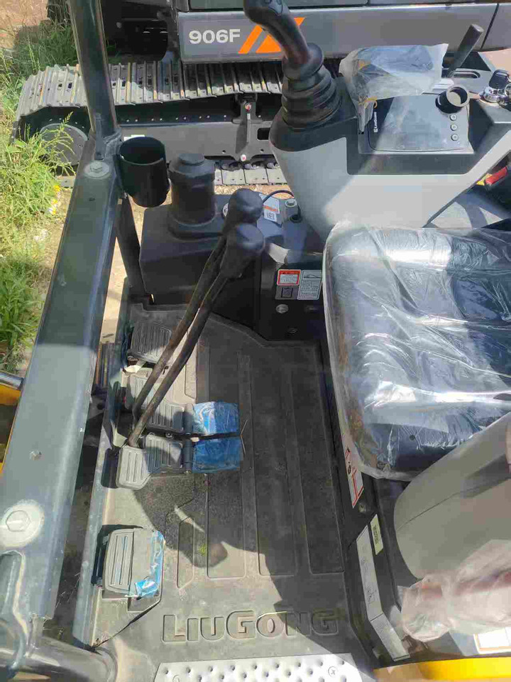 LIUGONG 9017F BRAND NEW 1.7 TON 1.8 TON 2 TON 1 TON MICRO DIGGER - Mini bager: slika 5 LIUGONG 9017F BRAND NEW 1.7 TON 1.8 TON 2 TON 1 TON MICRO DIGGER - Mini bager: slika 5