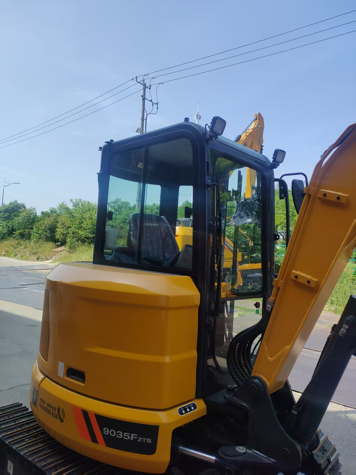 LIUGONG 9035F ZTSG4 BRAND NEW 3.8 TON 3 TON 4 TON MINI DIGGER - Mini bager: slika 4 LIUGONG 9035F ZTSG4 BRAND NEW 3.8 TON 3 TON 4 TON MINI DIGGER - Mini bager: slika 4