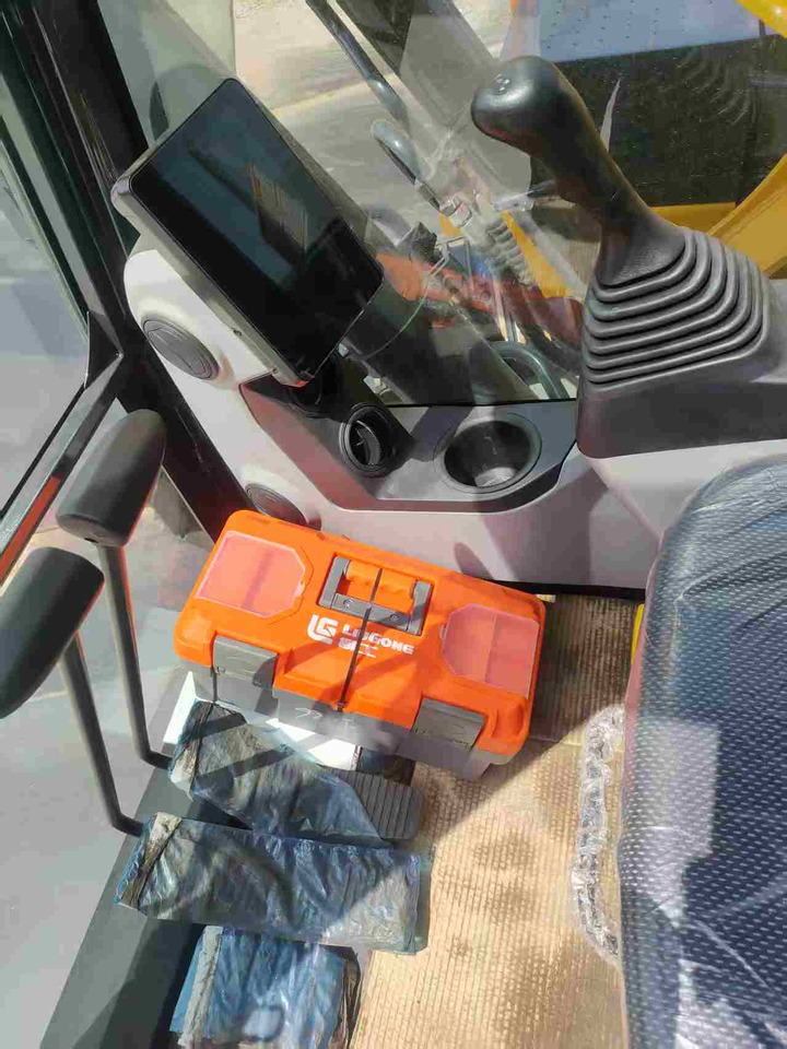 Novu Bager guseničar LIUGONG 920FG4 100% Brand New 21.5 TON 20 TON: slika 23