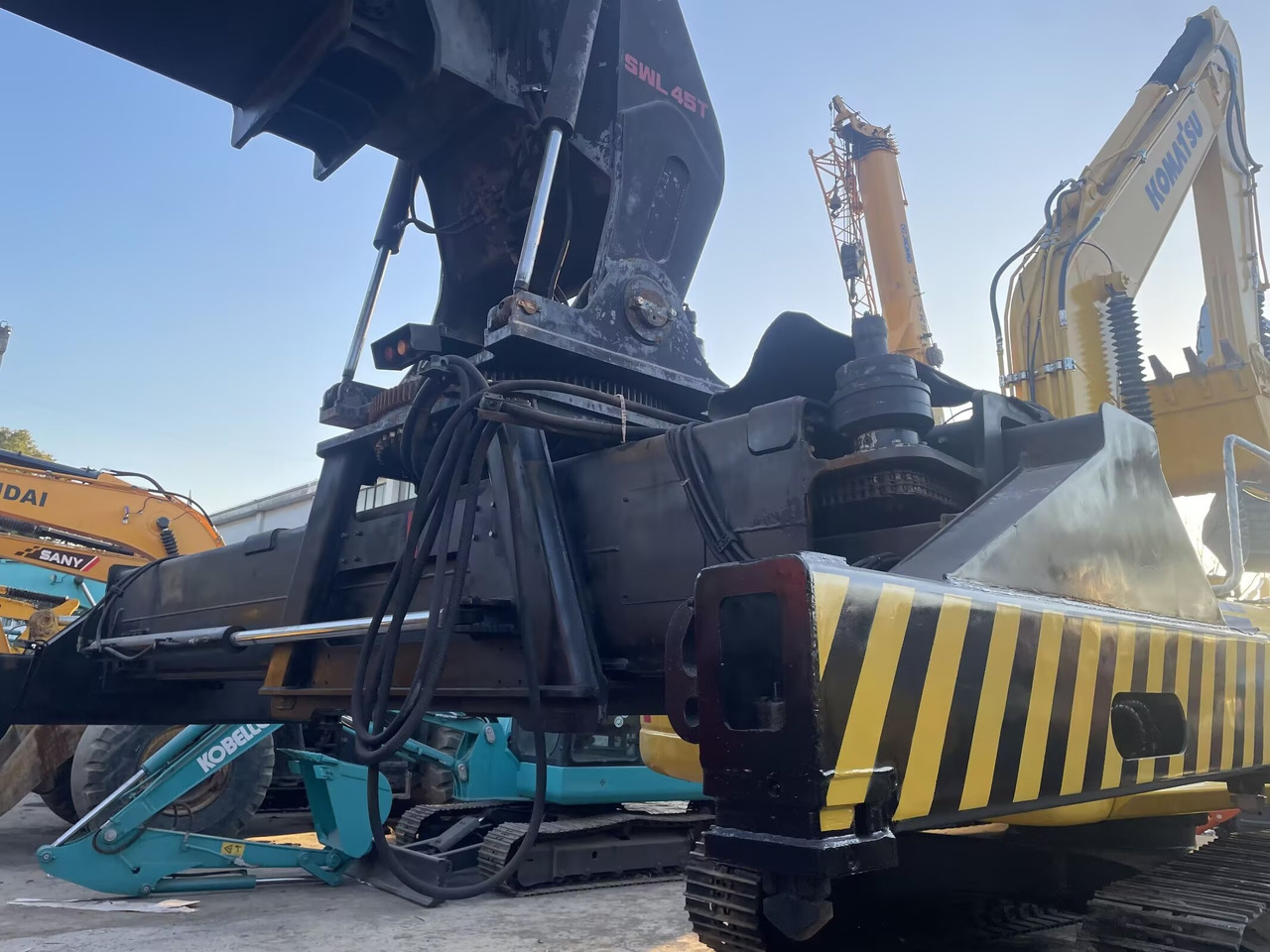 SANY SRSC45C30 45 TON CAPACITY - Dizalica za kontejnere: slika 3 SANY SRSC45C30 45 TON CAPACITY - Dizalica za kontejnere: slika 3