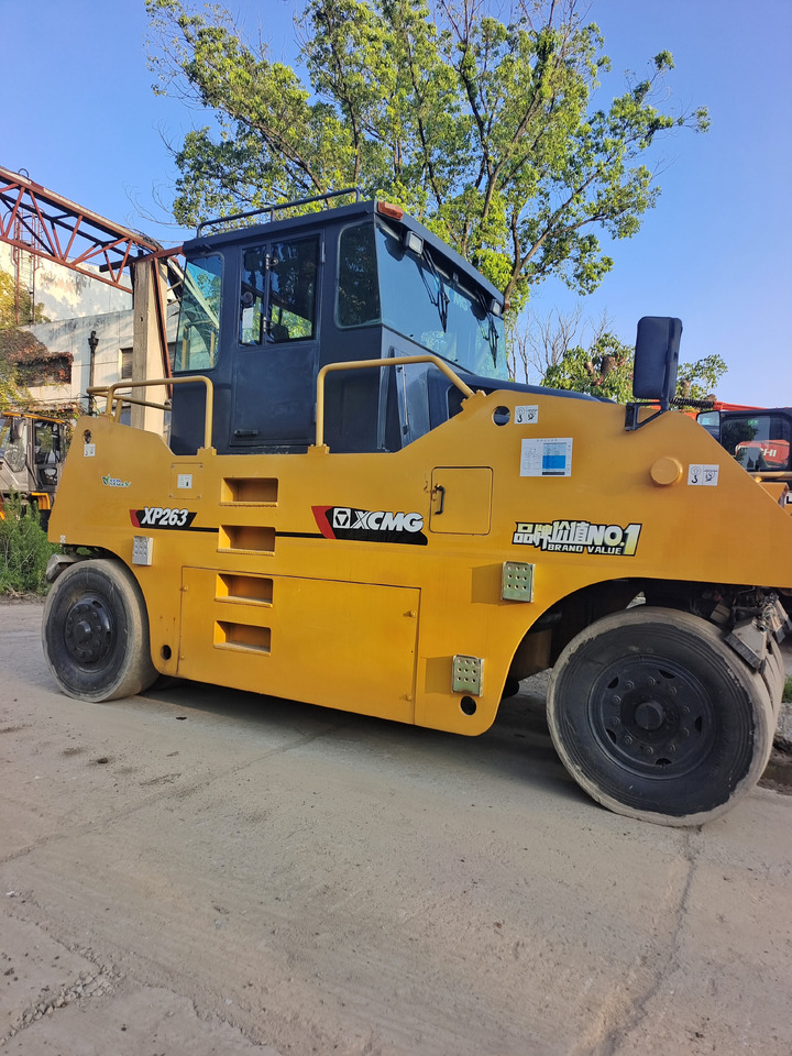 XCMG XP263 - Pneumatski valjak: slika 4 XCMG XP263 - Pneumatski valjak: slika 4